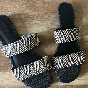 Universal Thread sandals